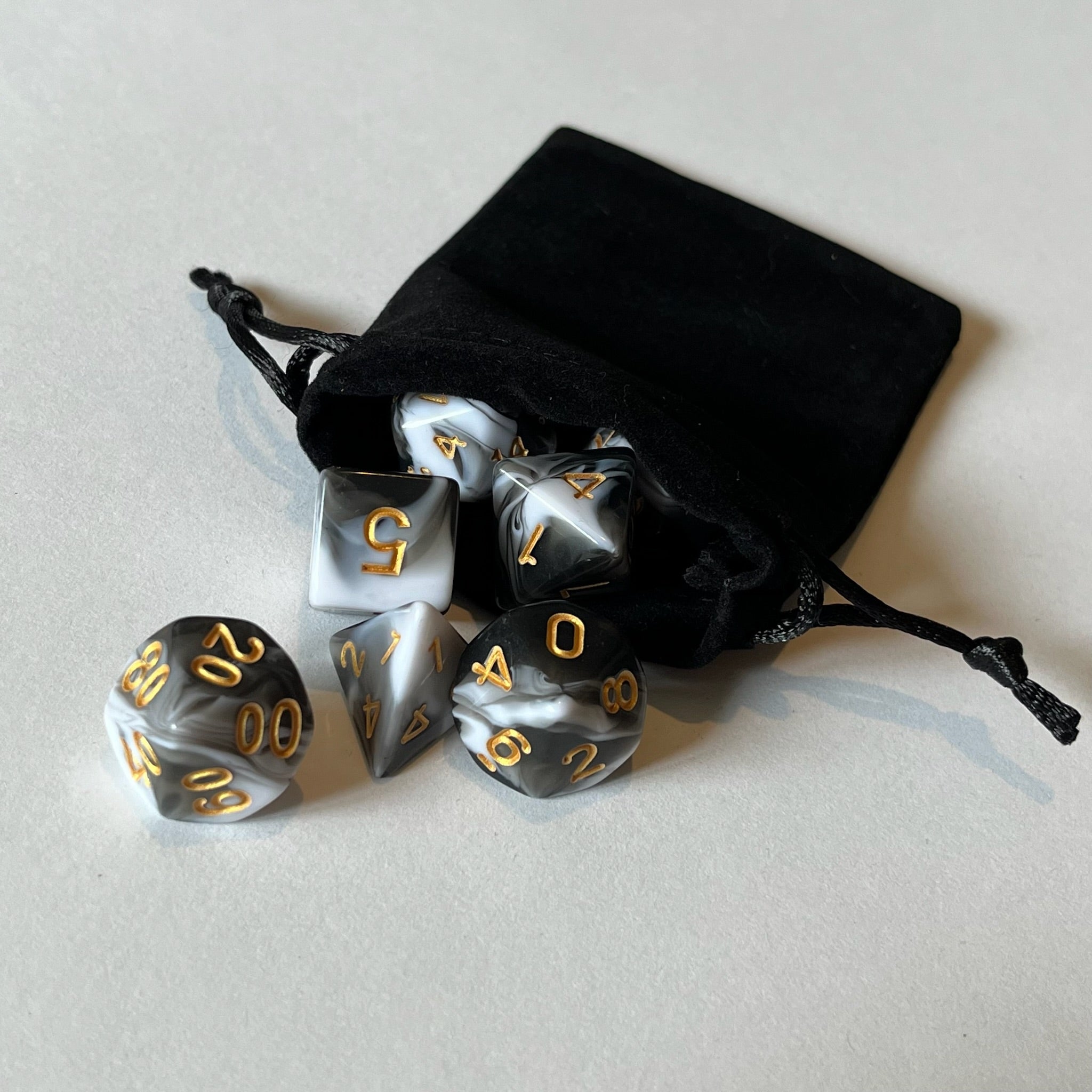 Marbled Black - Dice Set